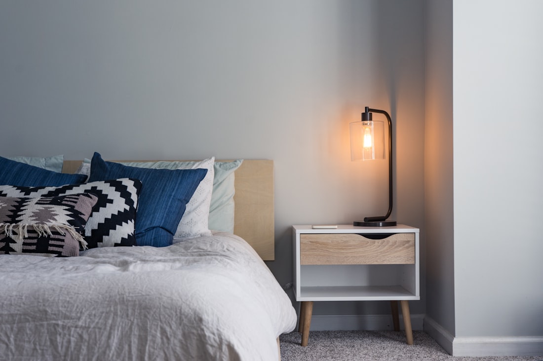 Modern bedroom wardrobe price estimate in Noida Extension